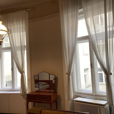 Central Apartments Of Будапеща Екстериор снимка