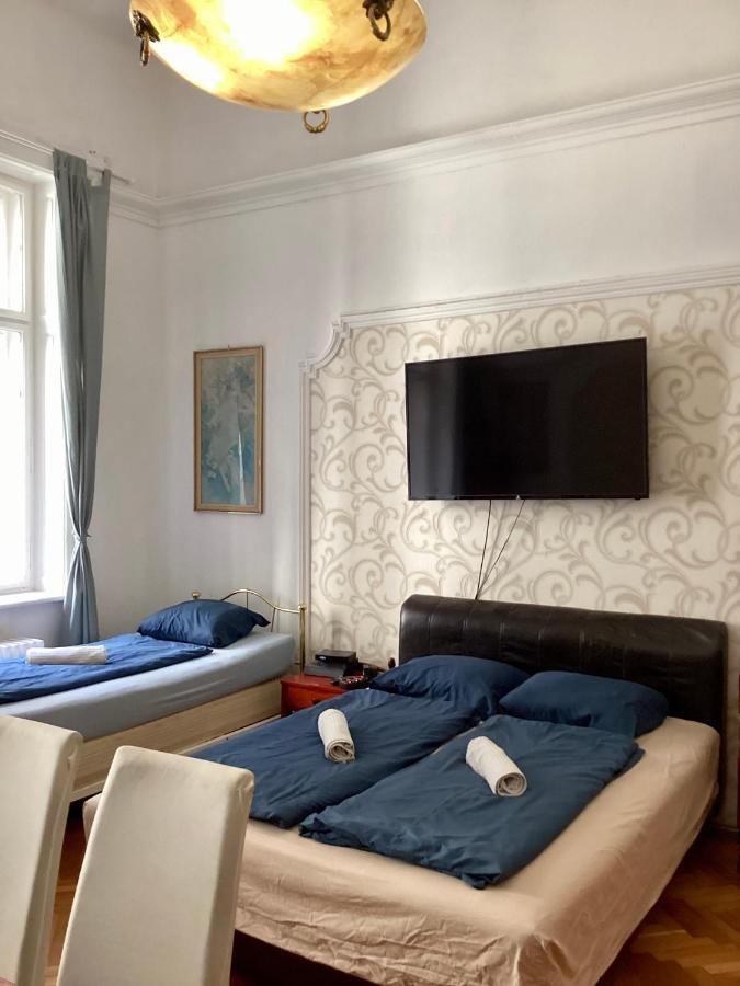 Central Apartments Of Будапеща Екстериор снимка