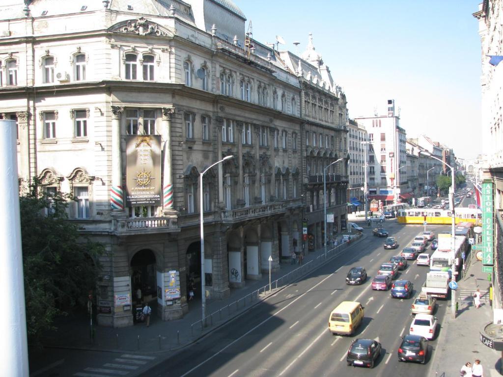 Central Apartments Of Будапеща Стая снимка